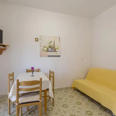 Kukci 7166b * Nova Vas (Porec)